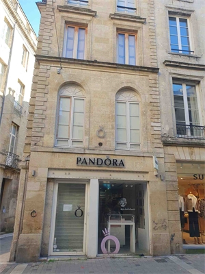 inconnu à la location -   33000  BORDEAUX, surface 124 m2 location inconnu - APR747297